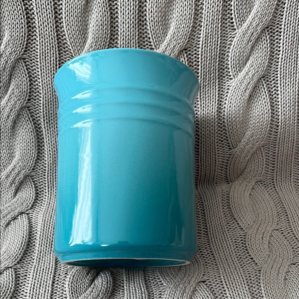 SOLD- Le Creuset Turquoise Utensil Holder - Picture 2 of 4